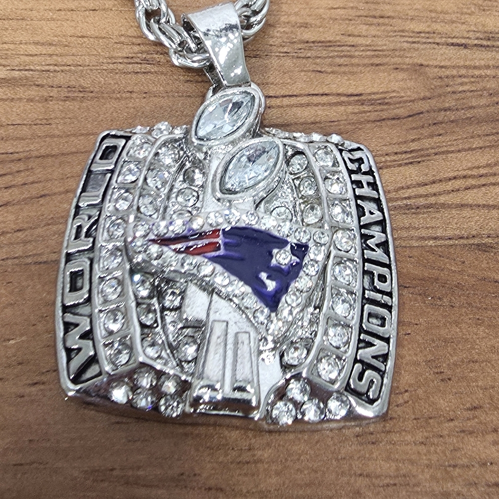 New England‎ Patriots Championship Necklace 2003 Silver